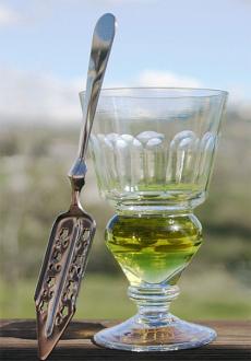 Absinthe with spoon